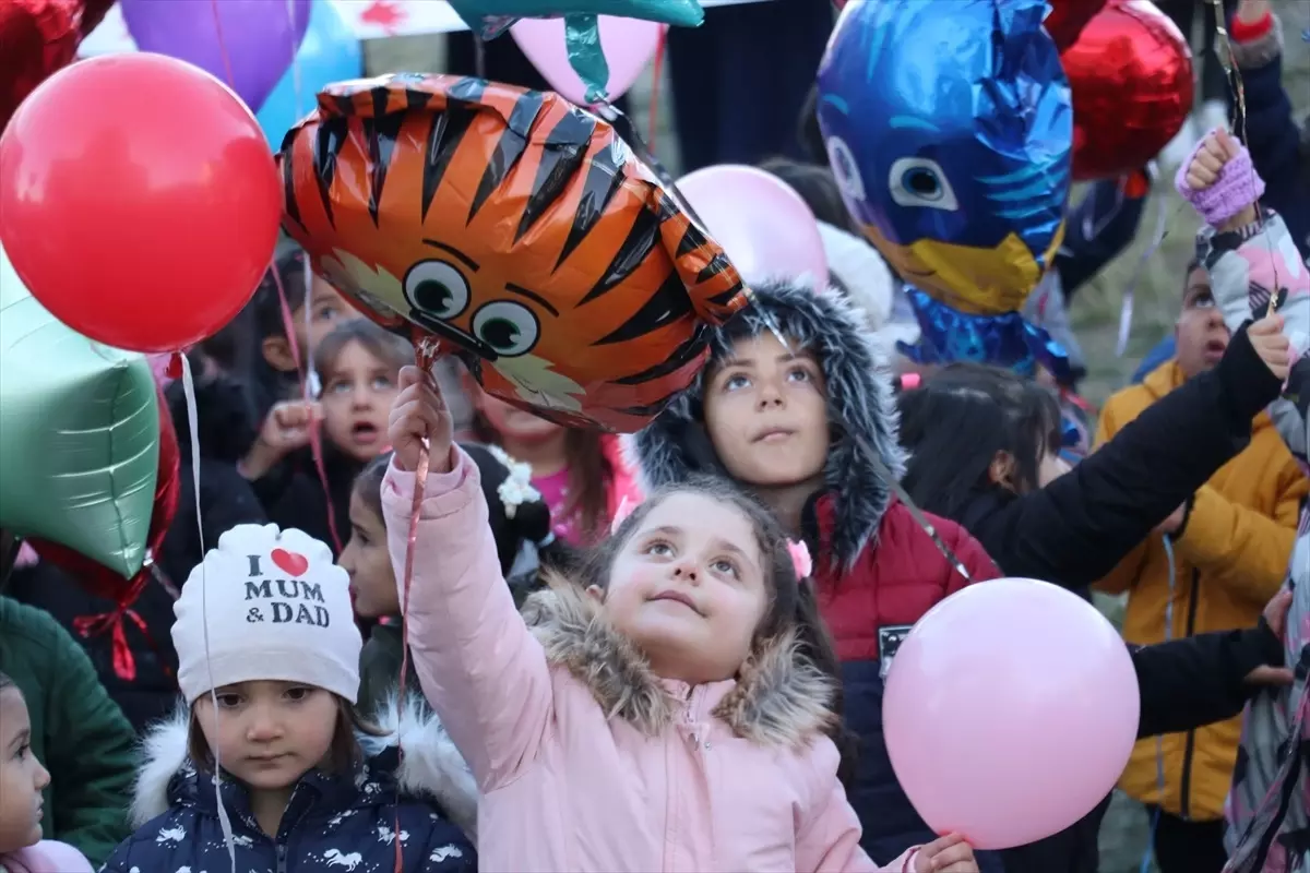 Anaokulu Öğrencilerinden Lösemili Çocuklara Moral