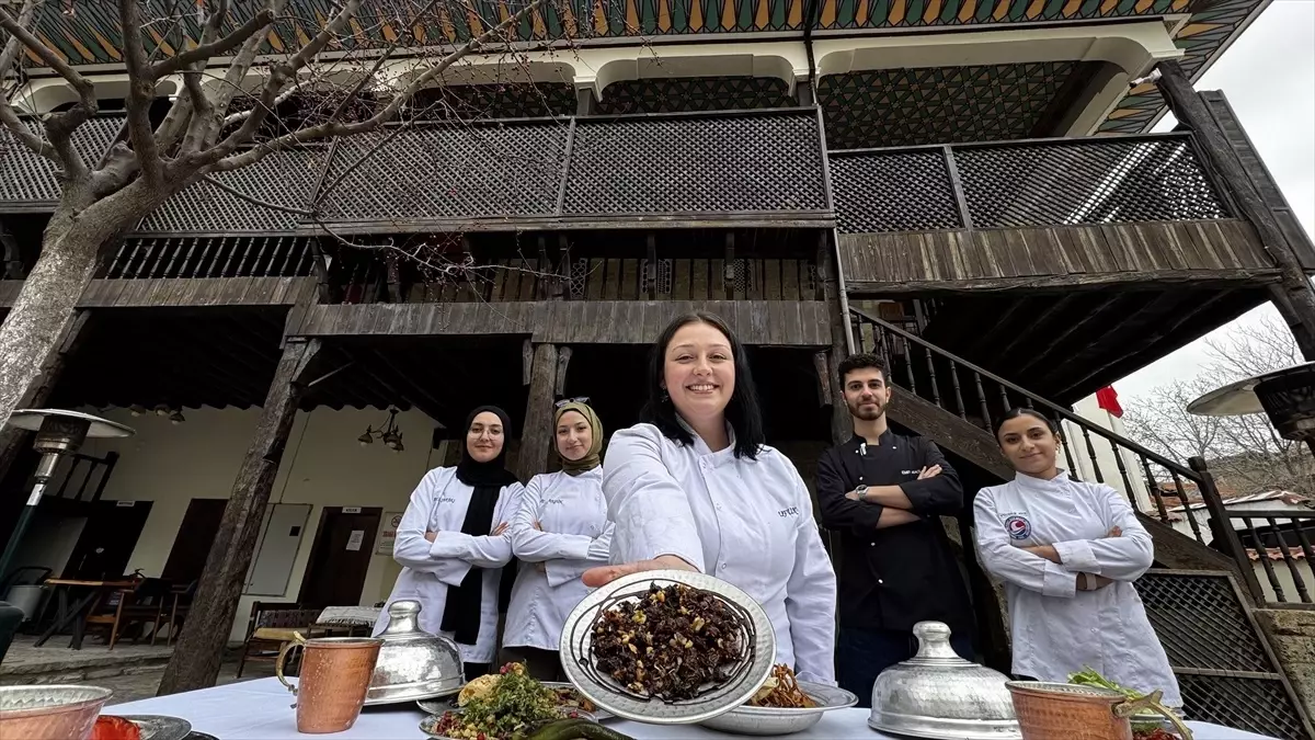 Burdur’da Tarihi Konakta Yöresel Lezzetler