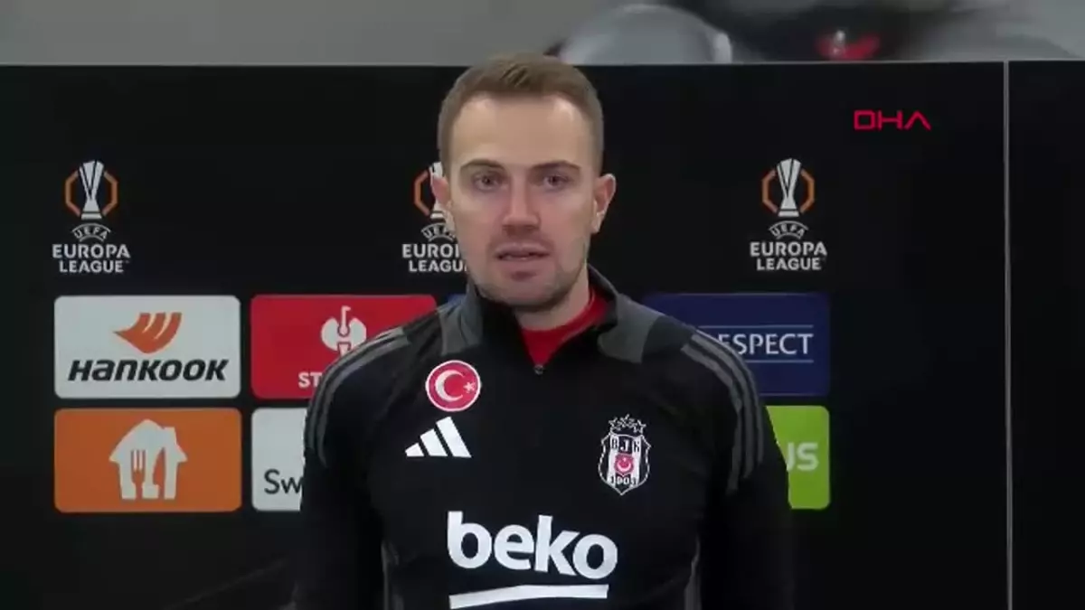 Mert Günok: ‘Amacım futbolu Beşiktaş’ta bırakmak’